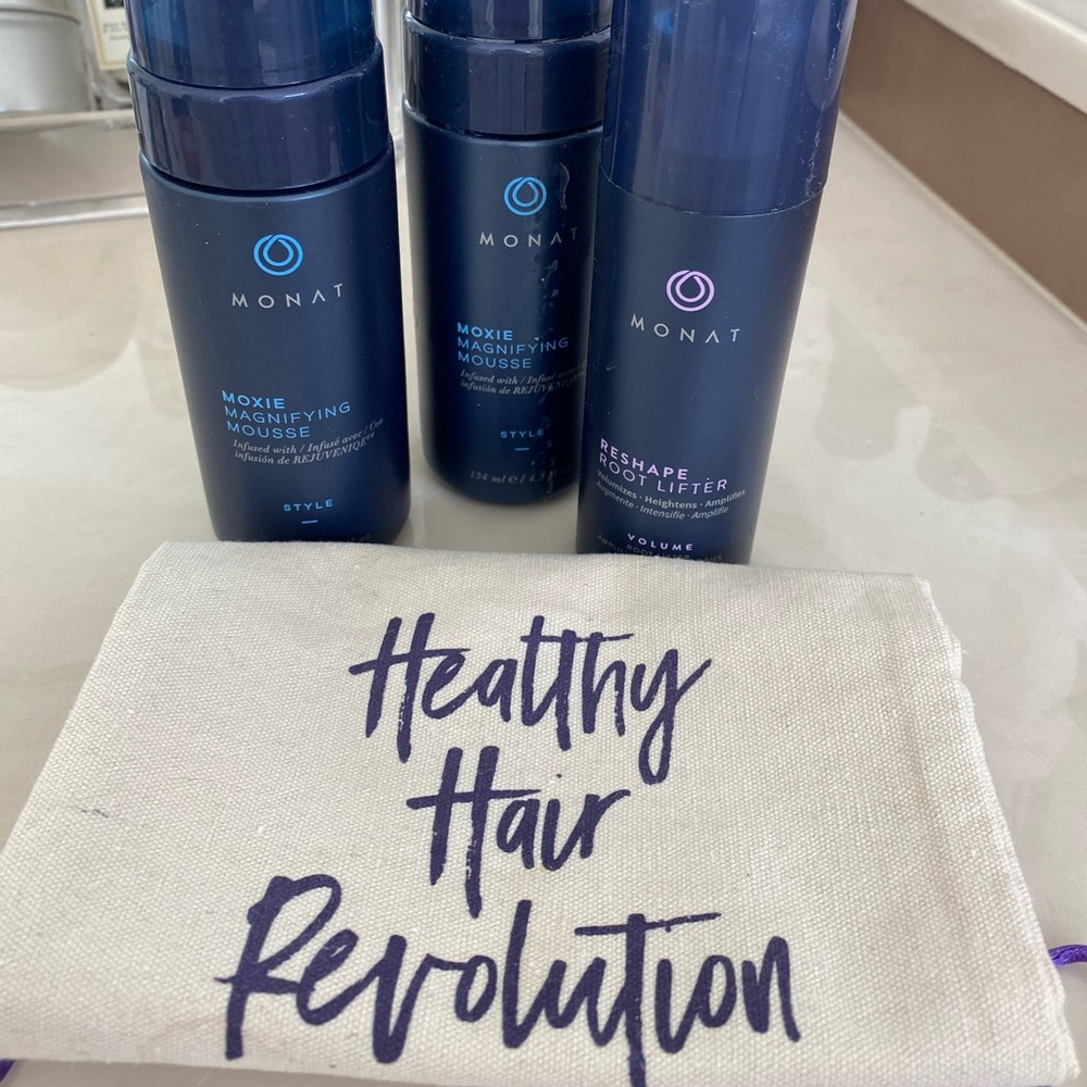 Monat Mousse & Root Lifter
